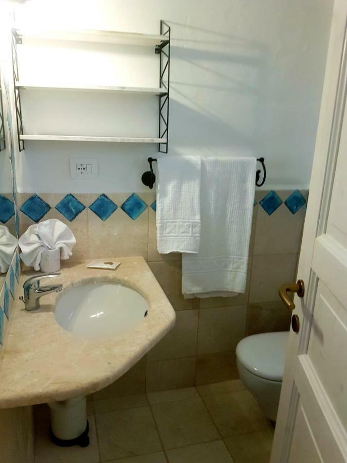 קניגיונה Residence Capraggia מראה חיצוני תמונה